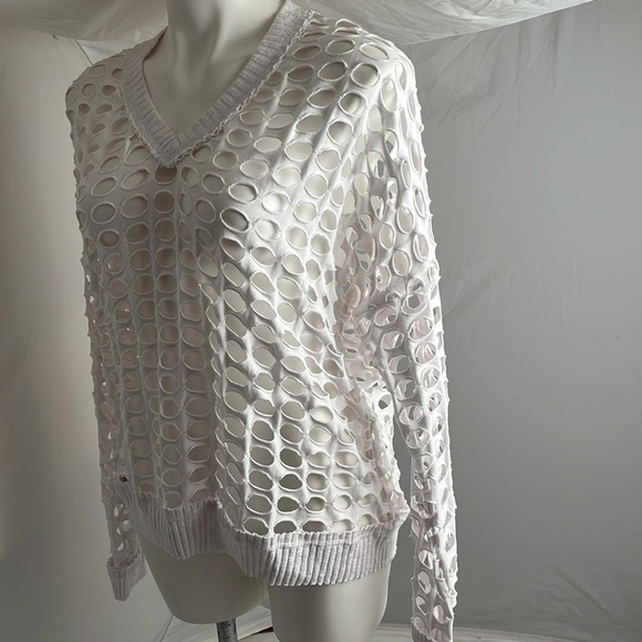 Pete Made In America white open weave v-neck top - Picture 3 of 9